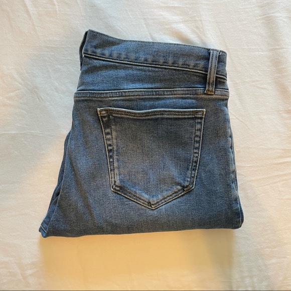 Mens Banana Republic Jeans in Medium Light Wash, Slim fit 36x34 - Picture 1 of 4